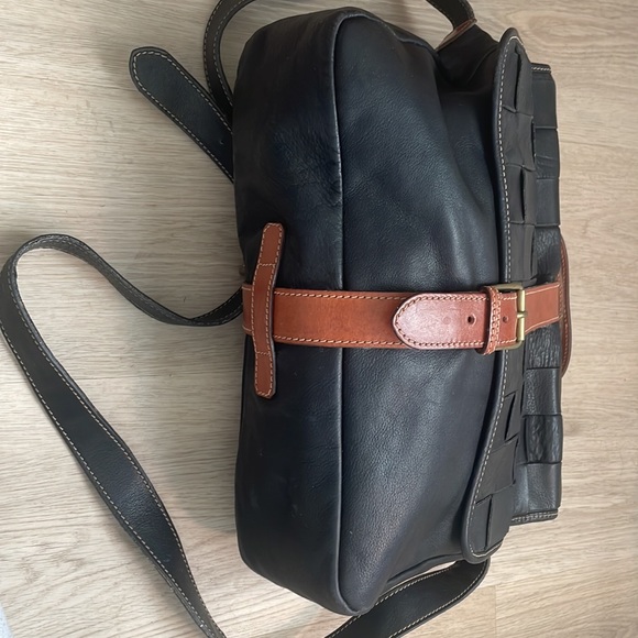 I Magnin Vintage Made in Italy Beautiful Black Leather Bag also Crossbody - Picture 7 of 16